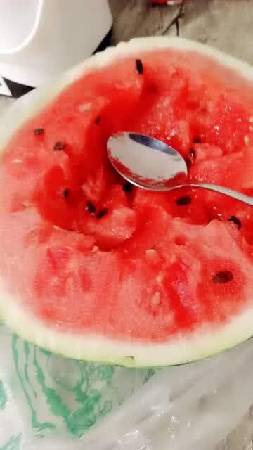 中午吃瓜什么鬼,揭秘“吃瓜群众”背后的趣味与真相