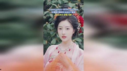 吃瓜唐风少女图片,瓜田里的古韵风情