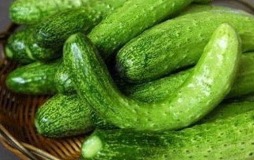 围盆吃瓜图片,揭秘网络热议背后的真相