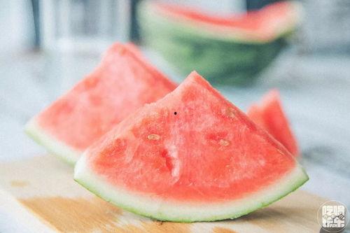 长沙苏晚晚吃瓜,揭秘网红吃瓜背后的故事