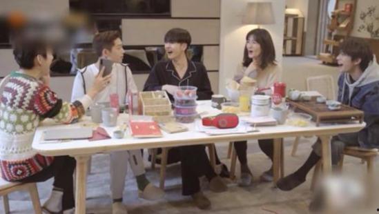 电台吃瓜博主,带你领略娱乐圈幕后风云