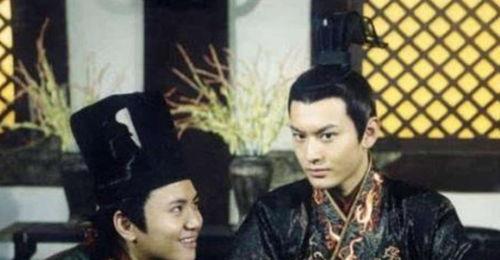 开枪打死吃瓜群众