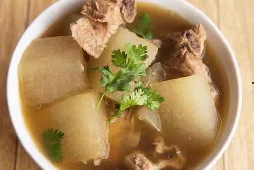 喝完排骨汤吃瓜,喝完排骨汤，尽享清凉瓜果时光