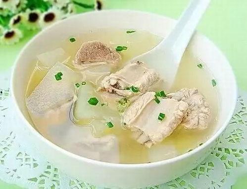 喝完排骨汤吃瓜,喝完排骨汤，尽享清凉瓜果时光