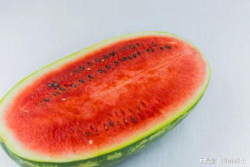 县医院吃瓜,揭秘背后的真相与反思