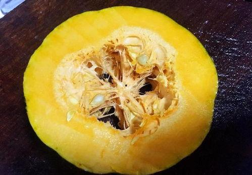 盐盐不点外卖吃瓜